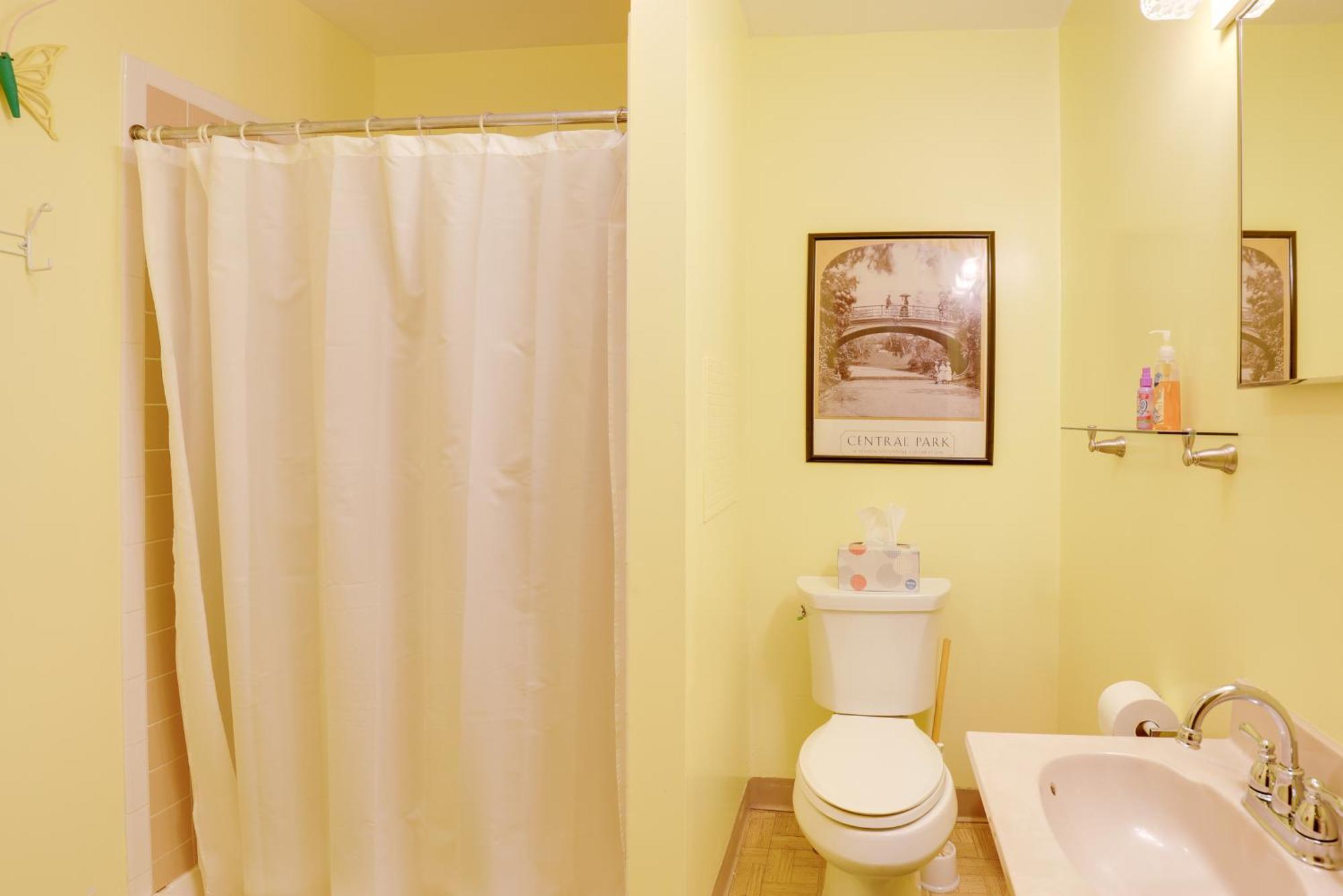 Lawrenceville Apartment With Deck Near Gaming Lands! Екстериор снимка