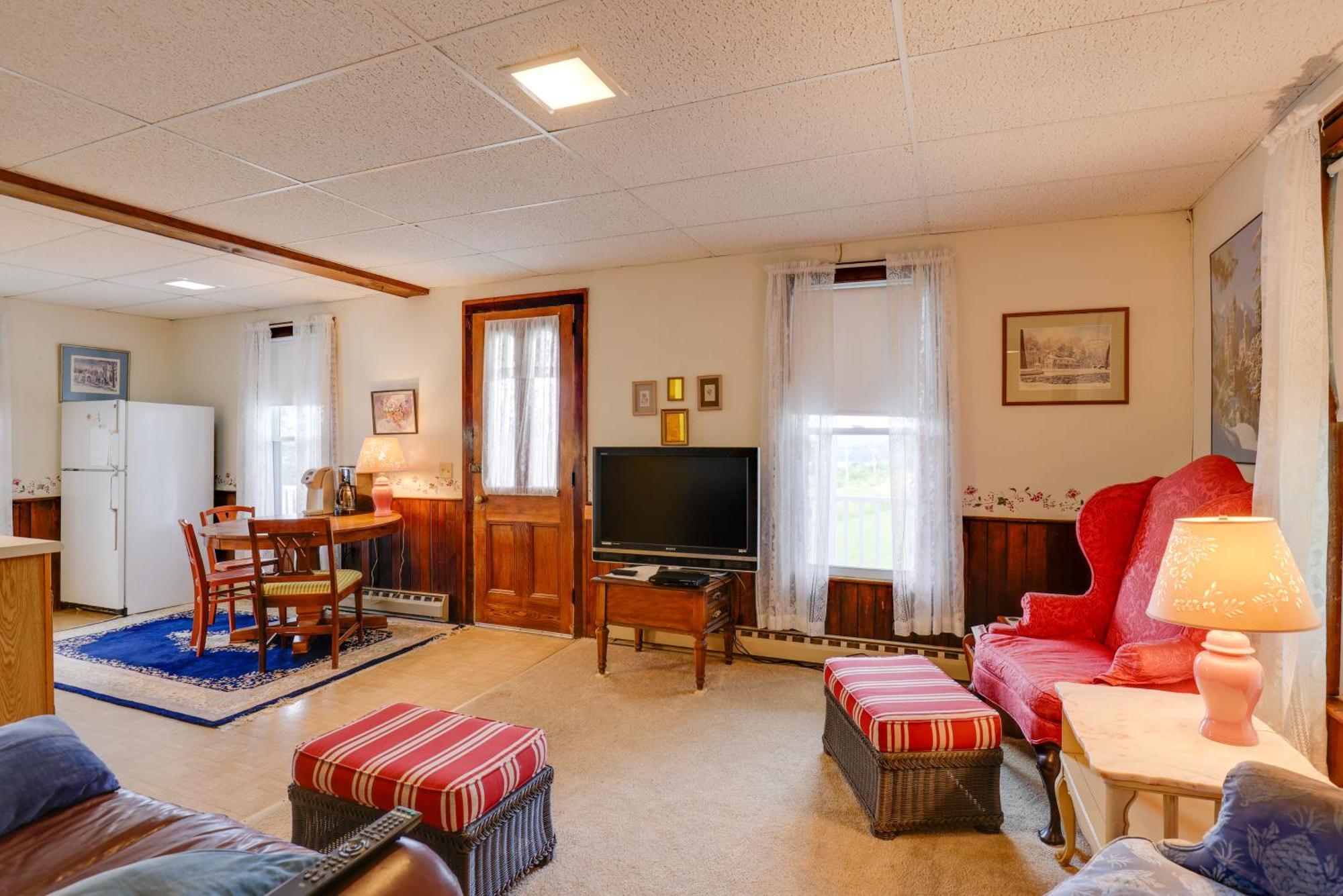 Lawrenceville Apartment With Deck Near Gaming Lands! Екстериор снимка