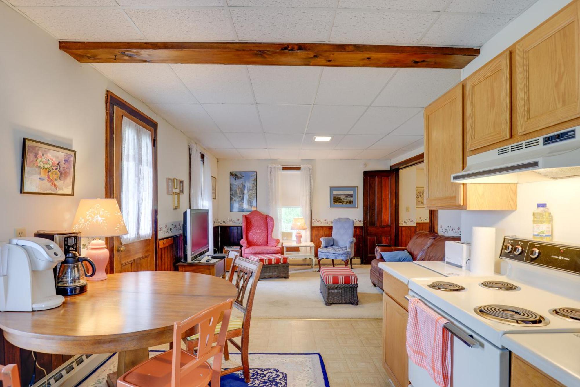 Lawrenceville Apartment With Deck Near Gaming Lands! Екстериор снимка