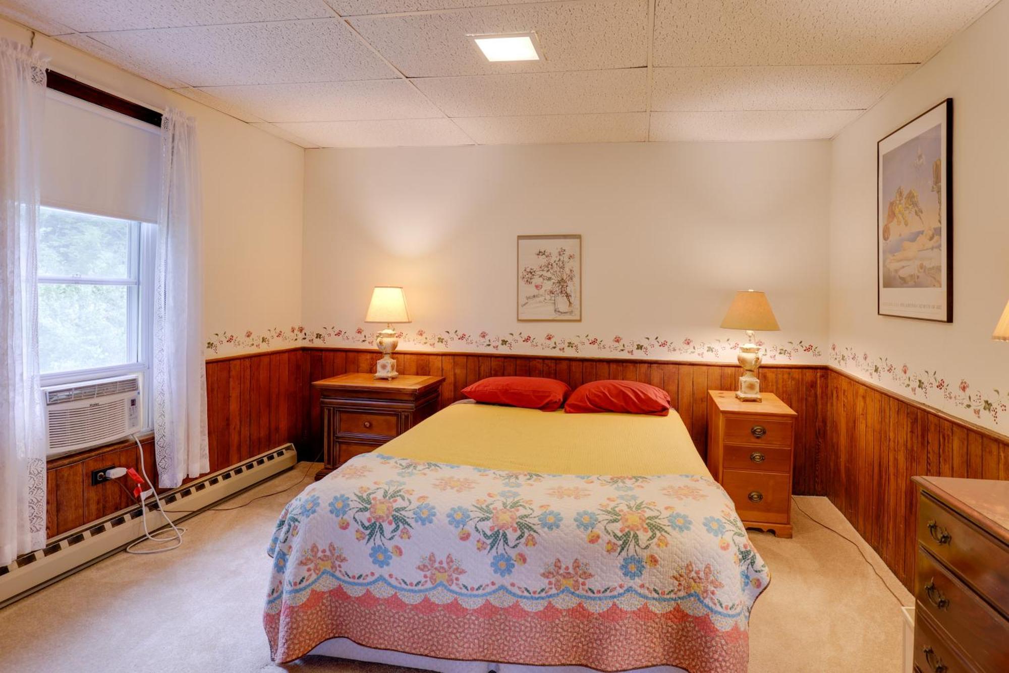 Lawrenceville Apartment With Deck Near Gaming Lands! Екстериор снимка